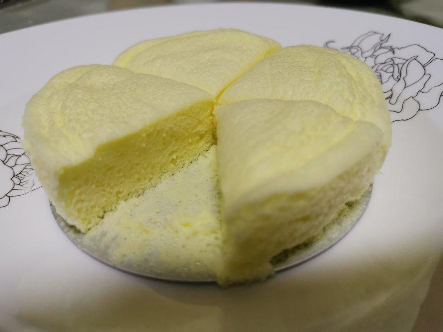 小四寸戚风蛋糕