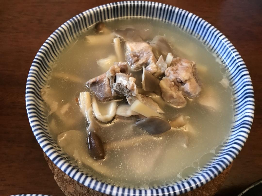 大骨头营养菌汤