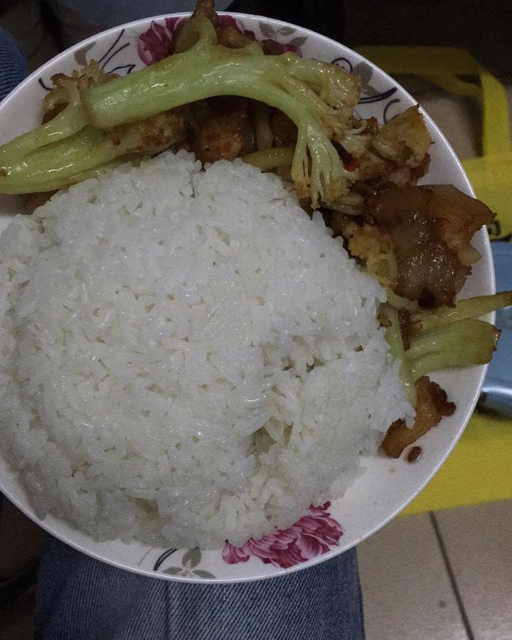 老丁的私房菜-干锅花菜