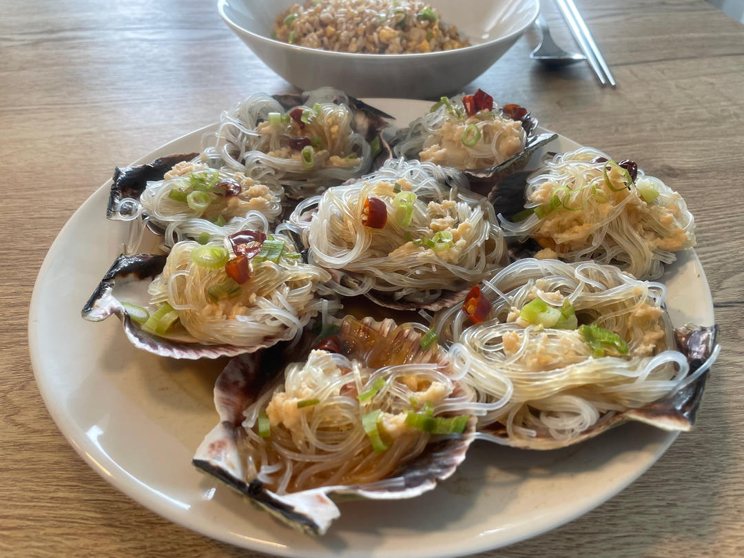 零失败的蒜蓉粉丝蒸扇贝
