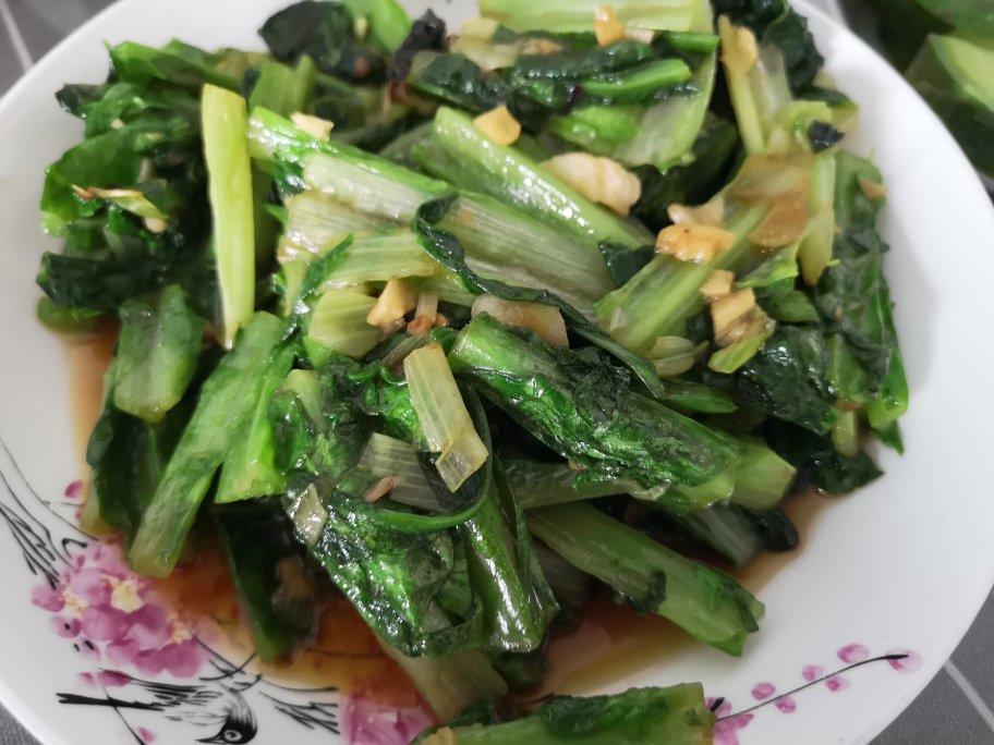 清炒油麦菜