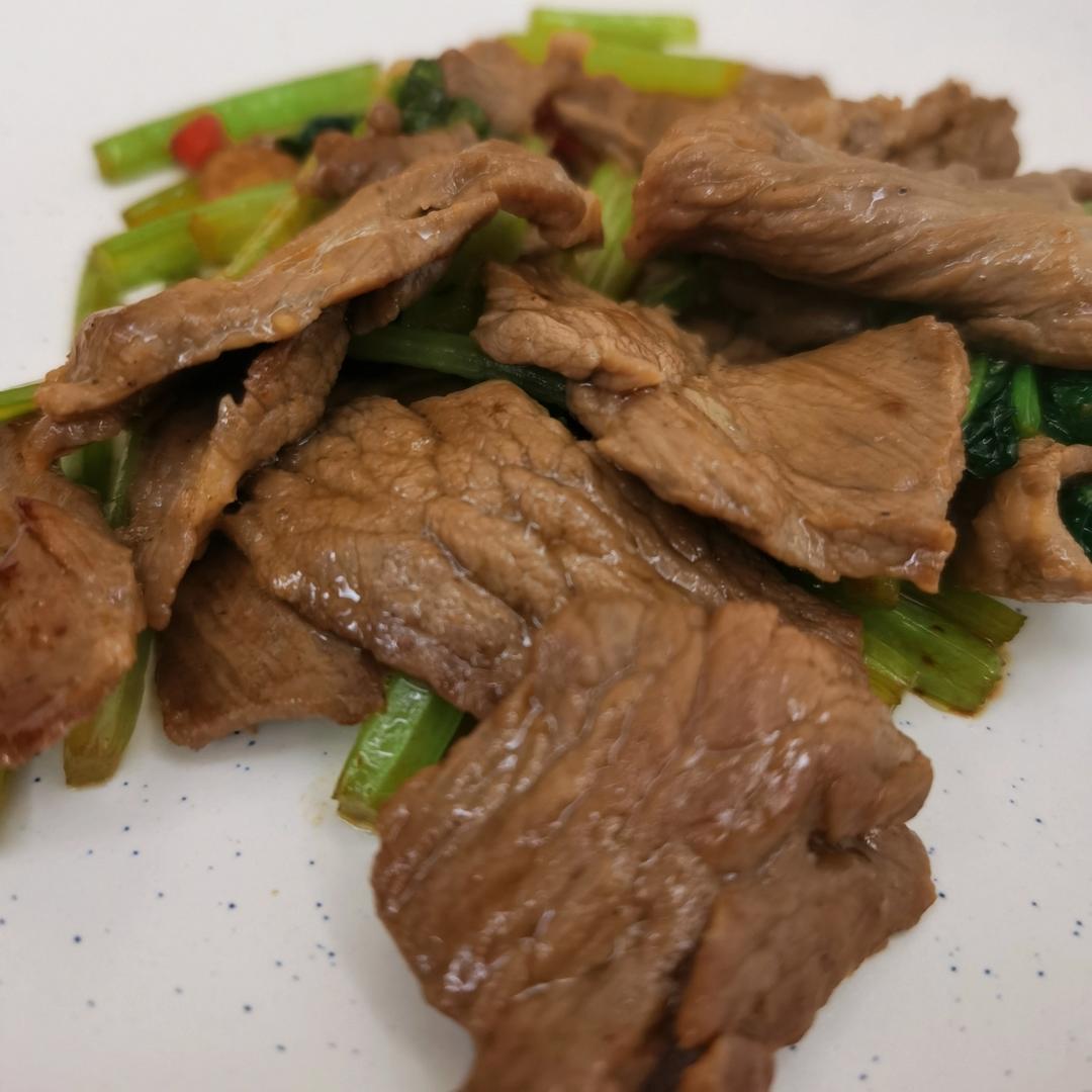 小炒牛肉（肉嫩味香）