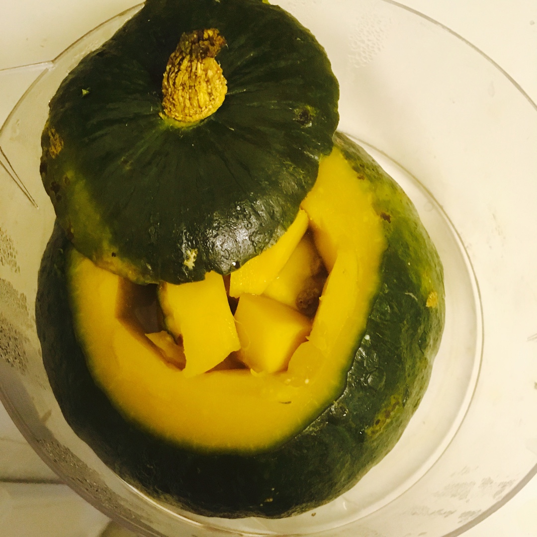 南瓜蒸香菇鸡肉