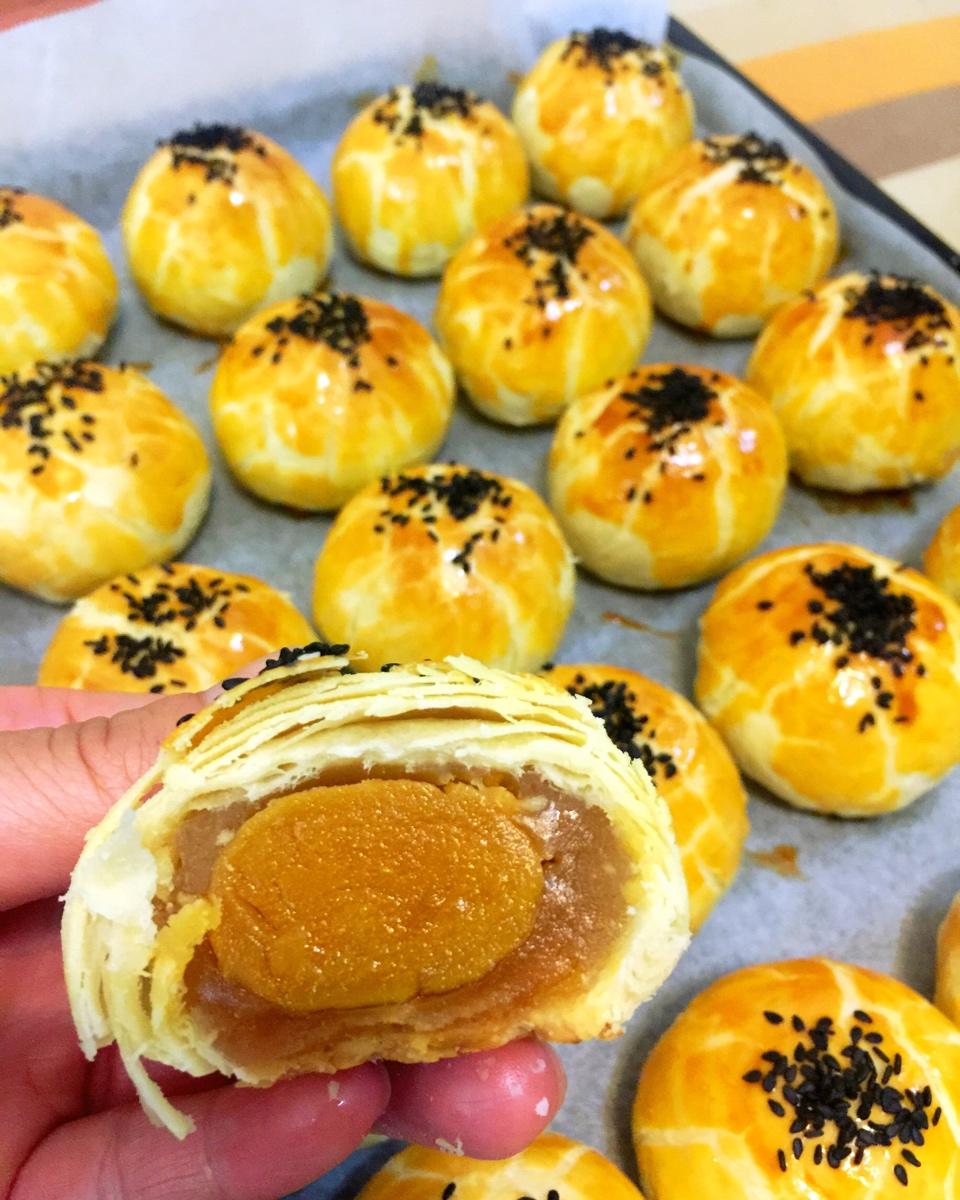 蛋黄酥酥酥（超级奶香黄油版）