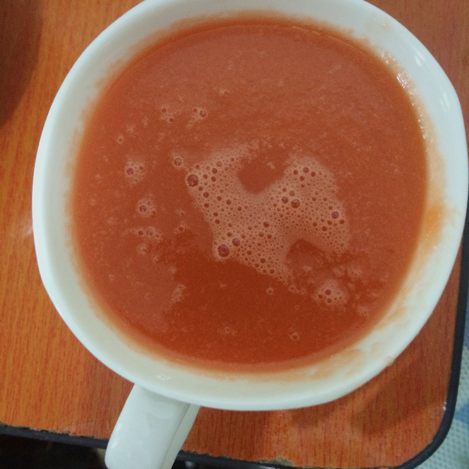 自制hey juice排毒果蔬汁。