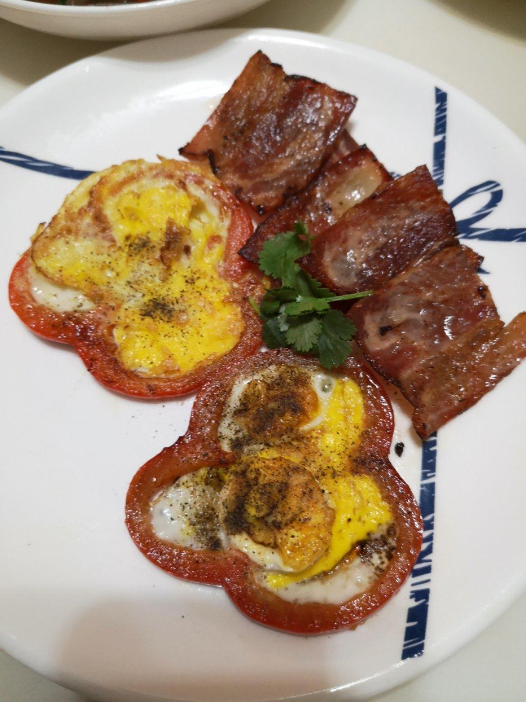 彩椒圈太阳花煎蛋