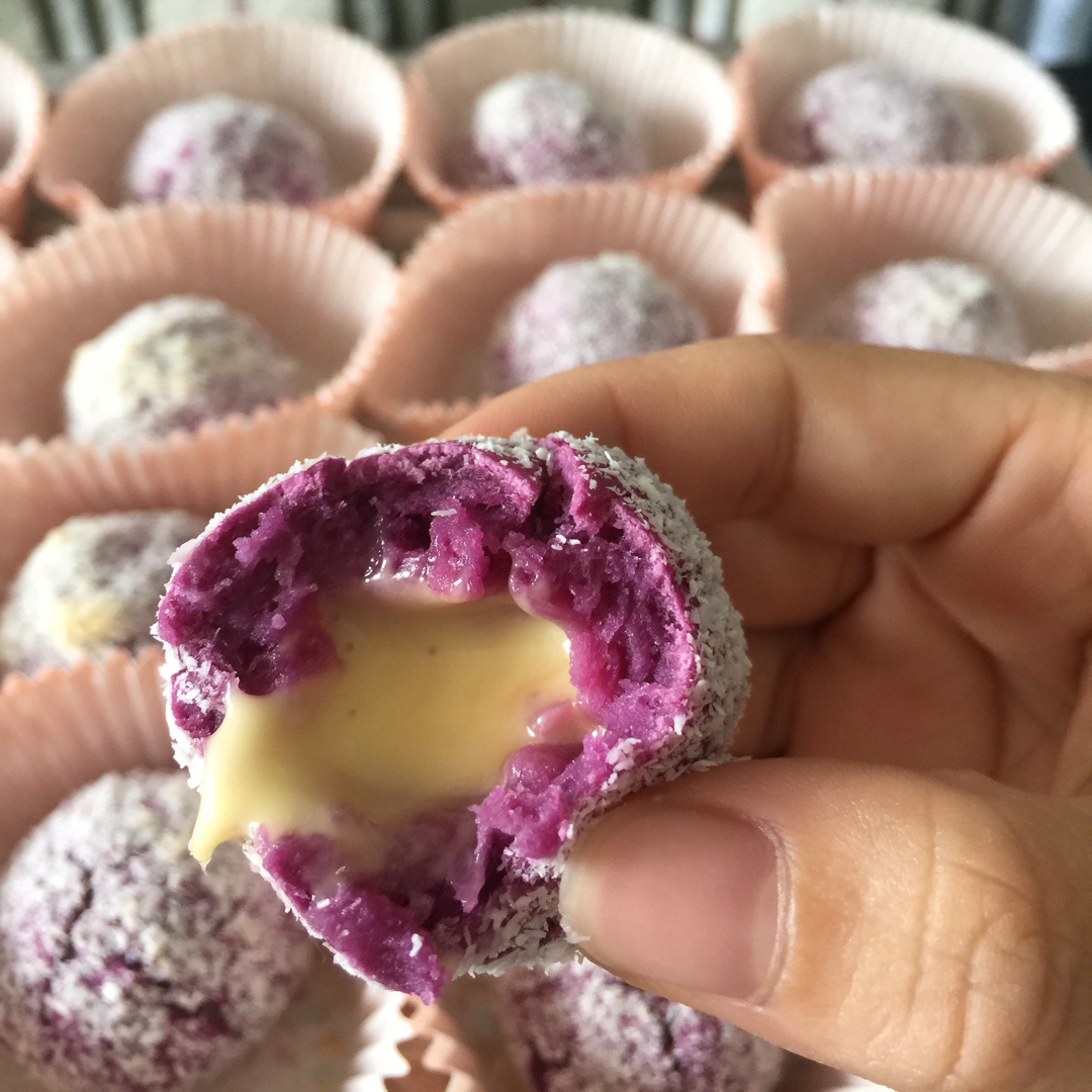 椰蓉紫薯芝心球