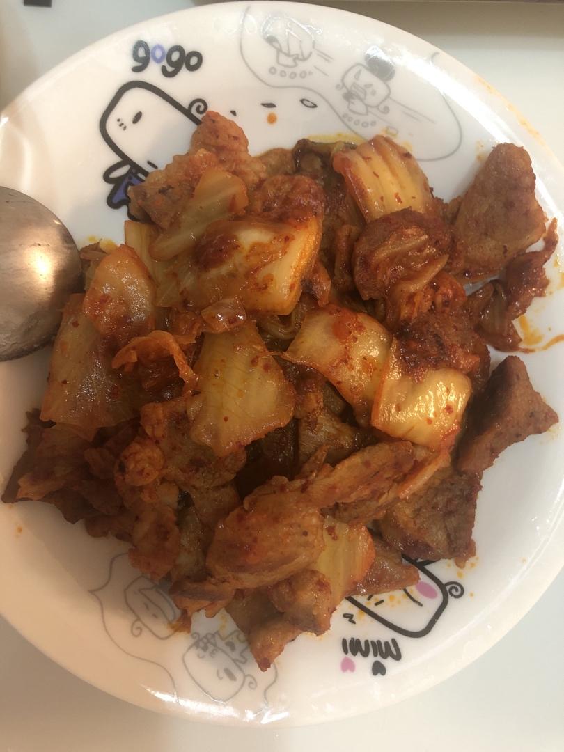 辣白菜炒五花肉