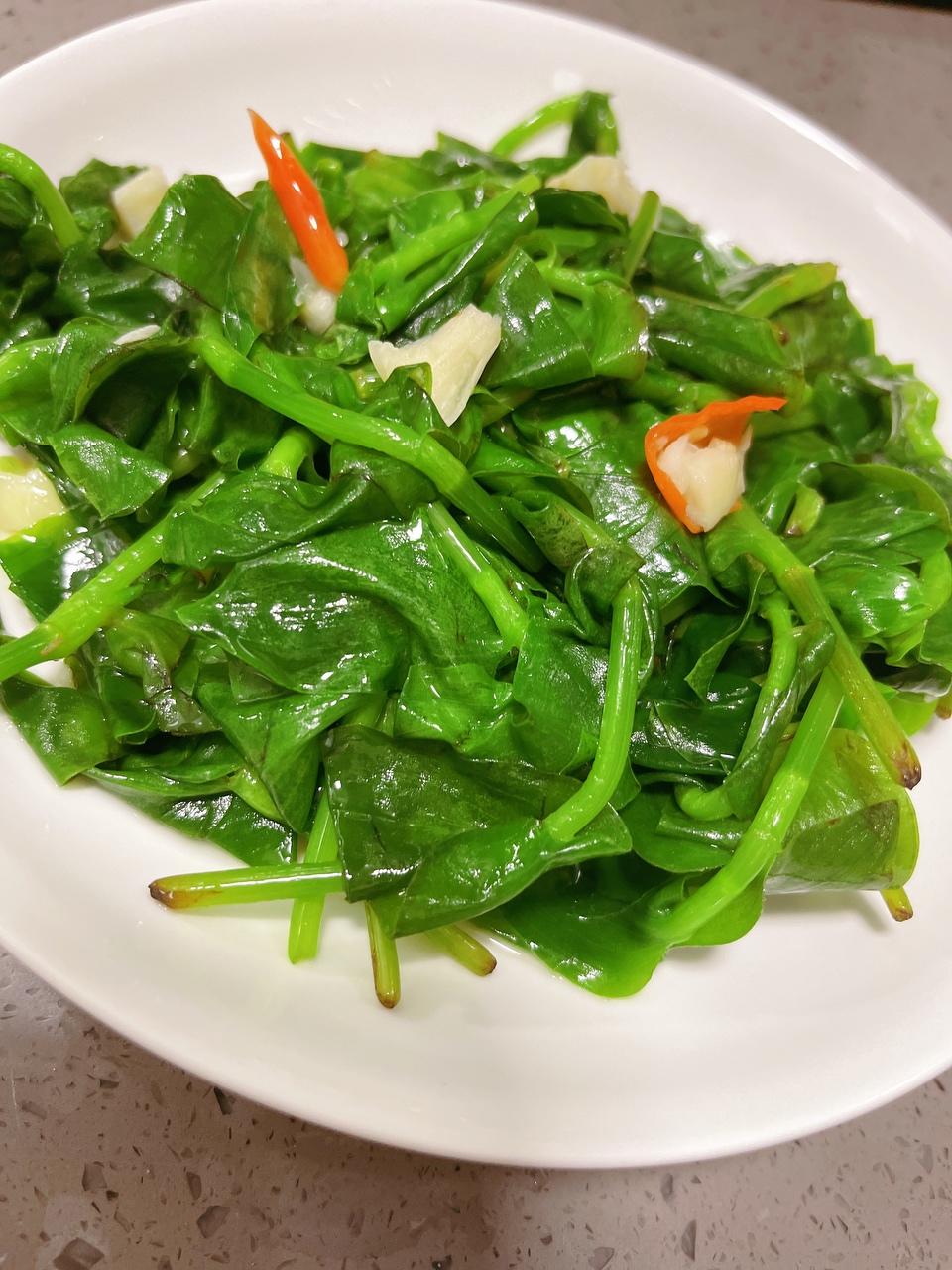 炒石斛苗的做法