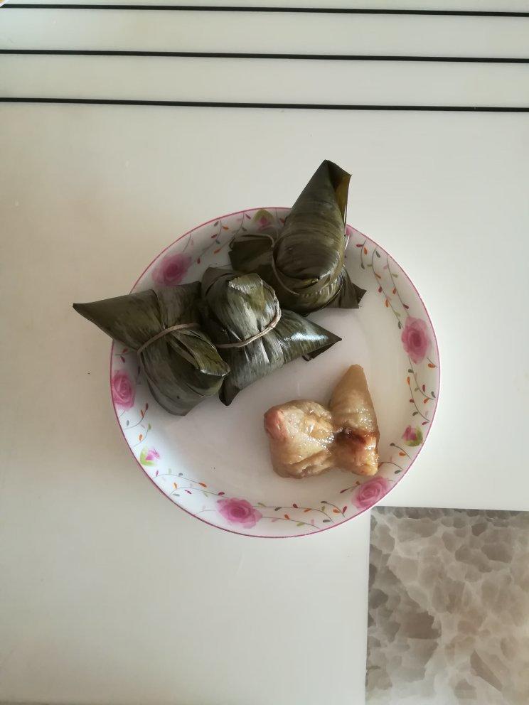 蛋黄肉粽