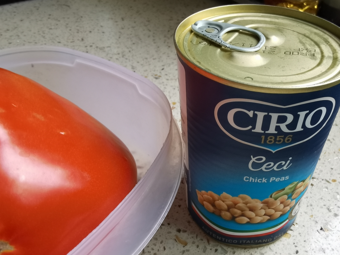 茄汁鲜虾鹰嘴豆的做法 步骤1