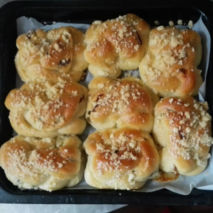 汤种椰蓉酥粒面包