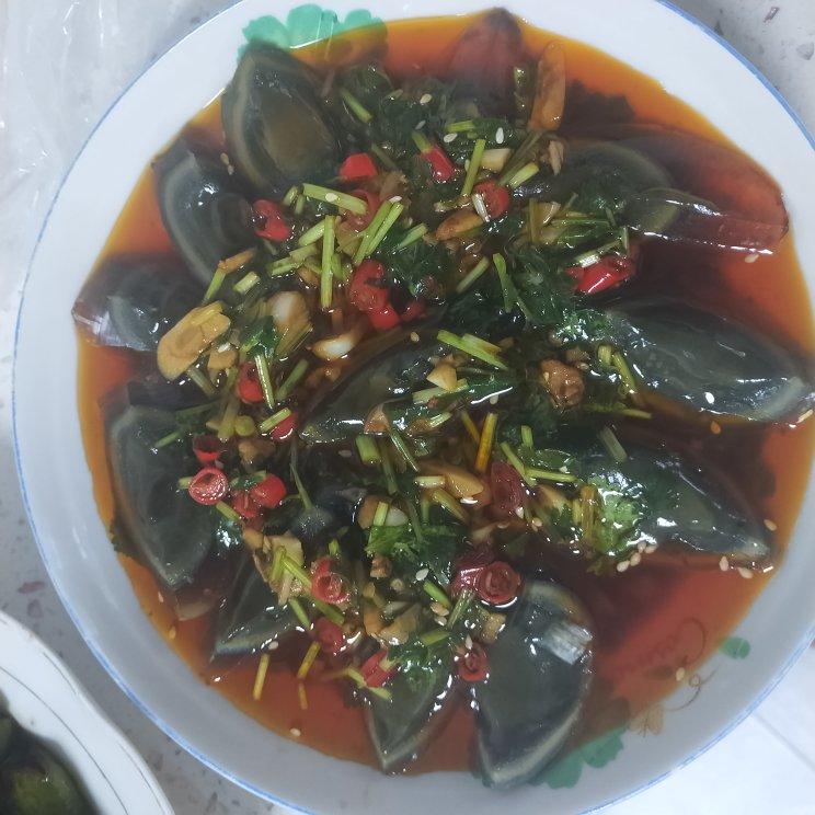 凉拌皮蛋