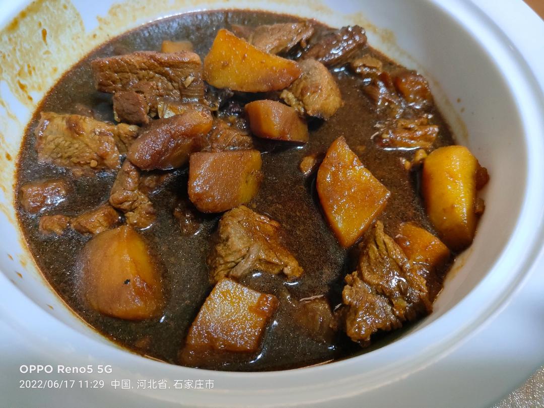 红烧牛肉土豆 （独家秘制）