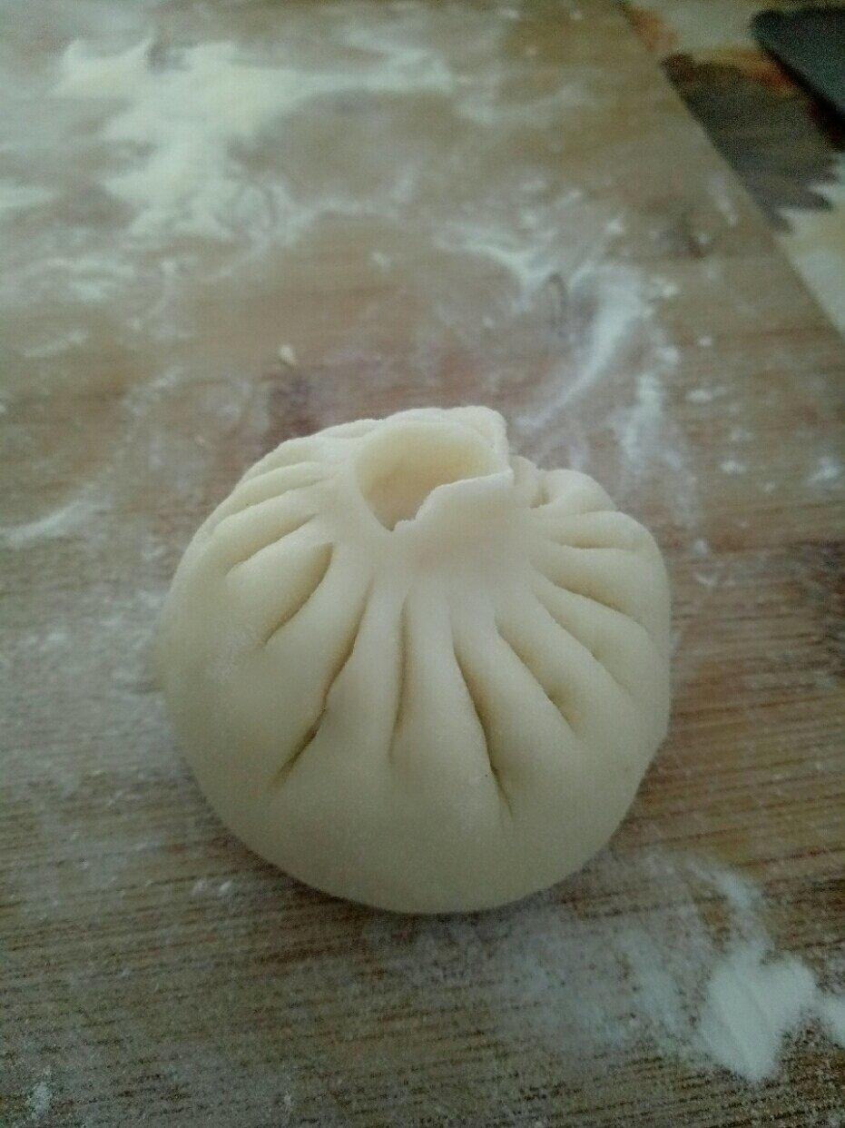 酸菜猪肉大包子