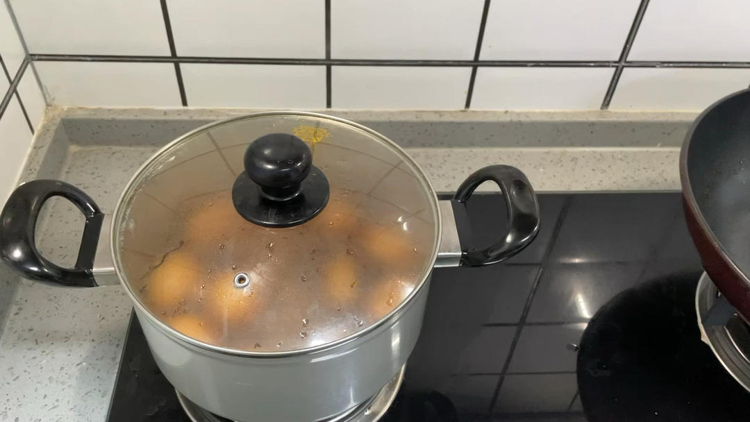 香巴佬卤蛋