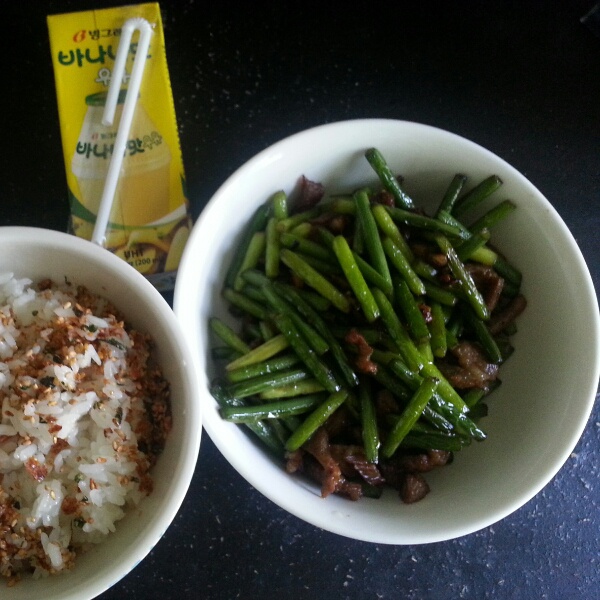 蒜薹炒肉