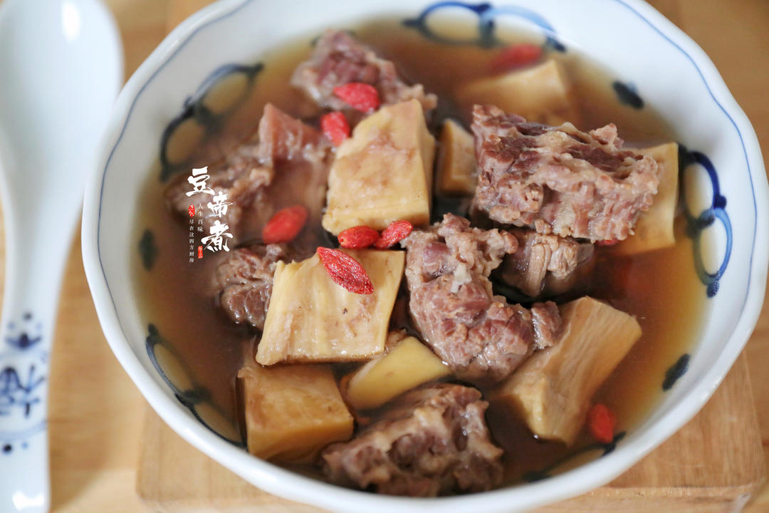 暖身滋补牛肉汤