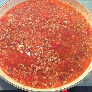 简单美味的番茄肉酱意面的做法 步骤3