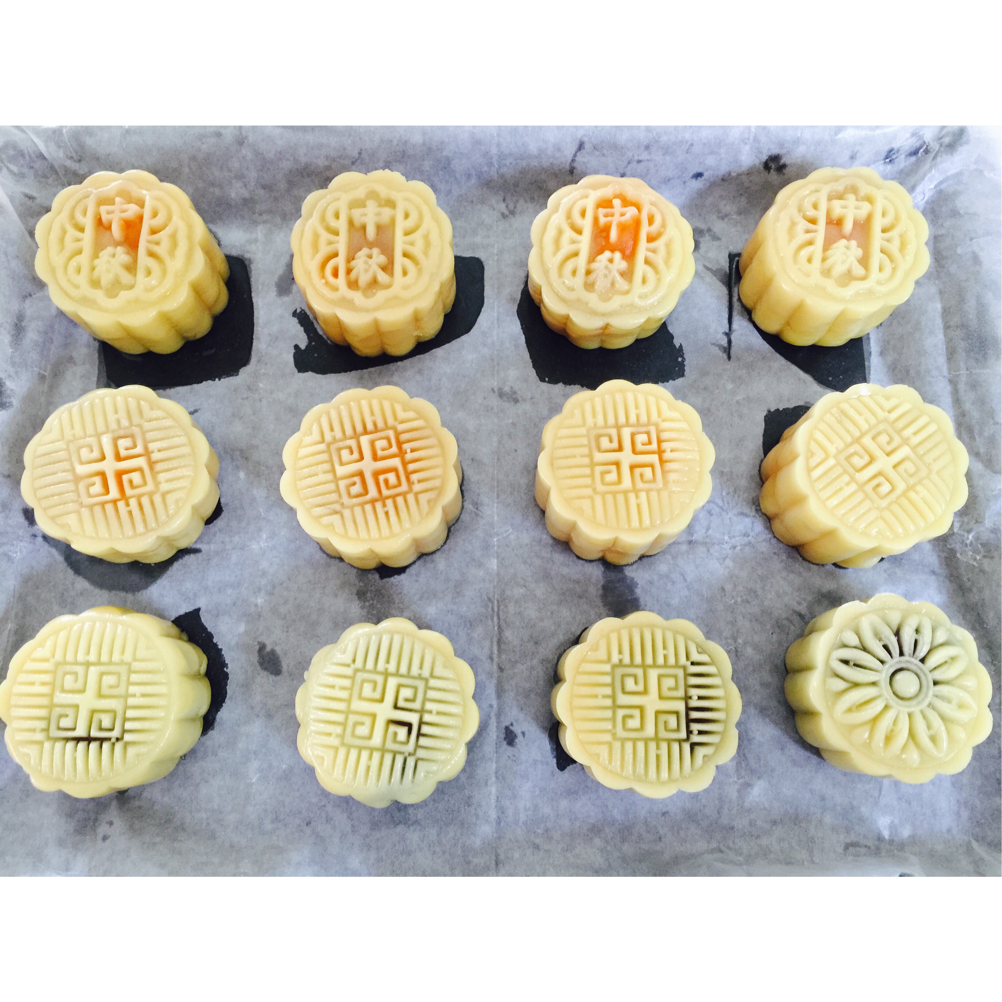 广式月饼——蛋黄莲蓉月饼