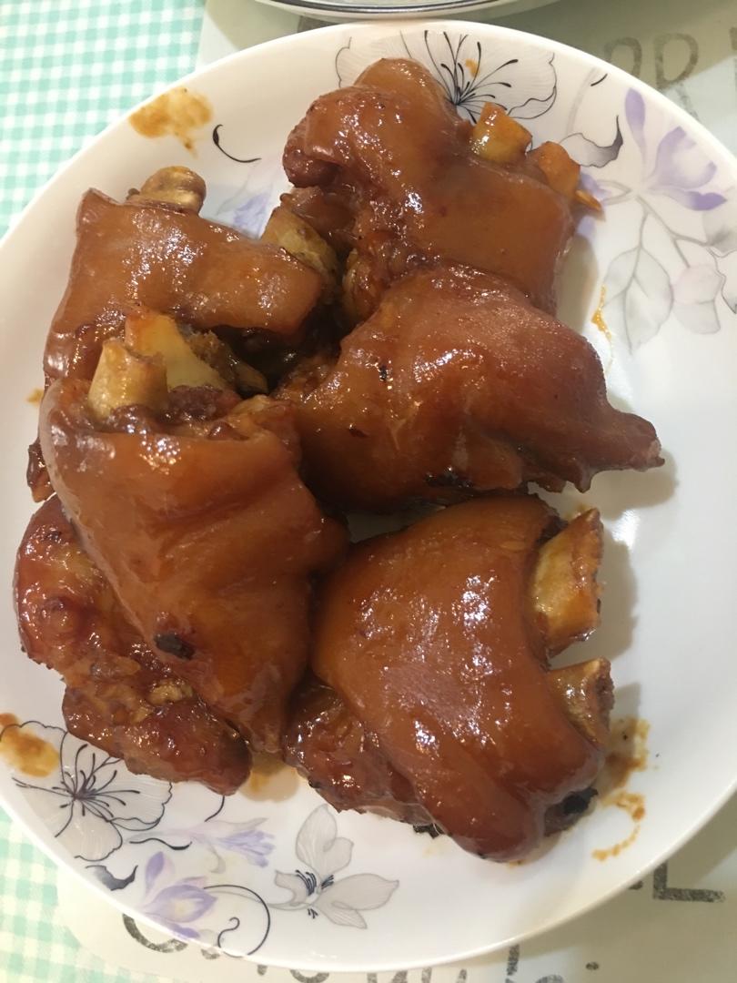 电饭锅炖猪蹄
