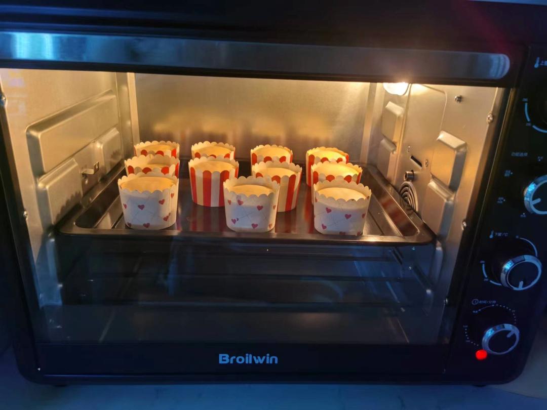 戚风小纸杯蛋糕