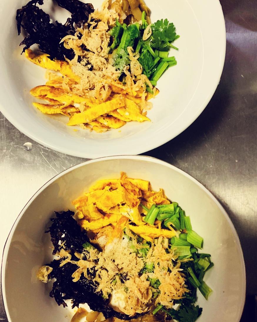 鸡汤馄饨（附鸡汤做法）