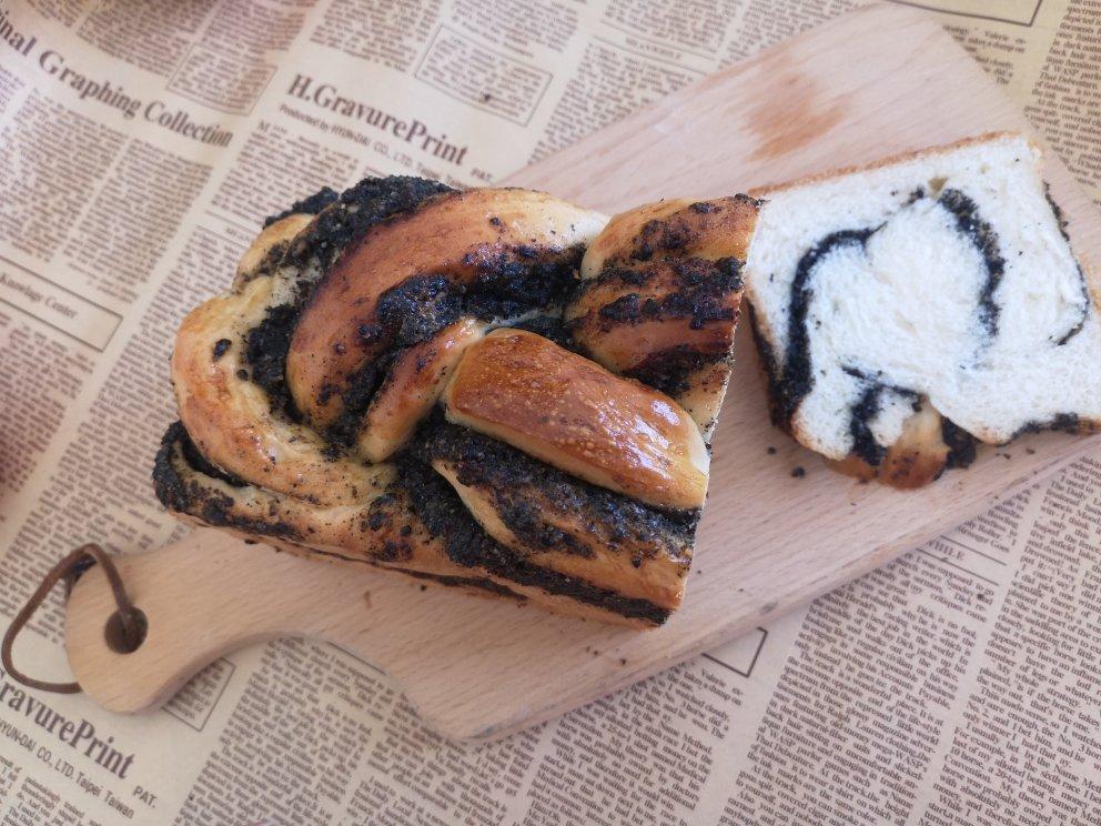 核桃.黑芝麻吐司