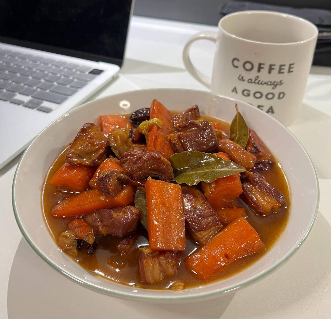 红烧羊肉炖胡萝卜