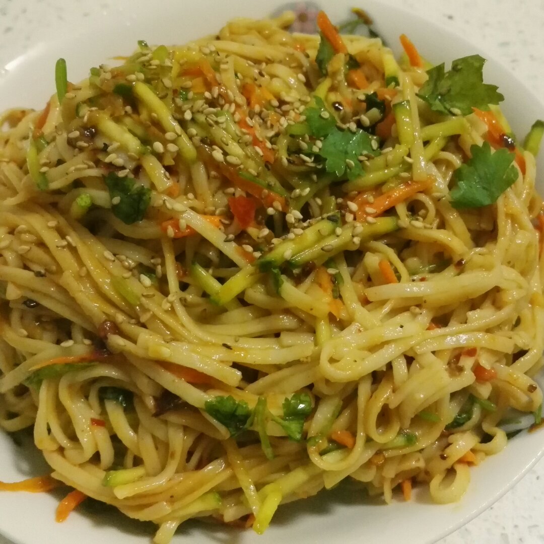 香辣凉拌面