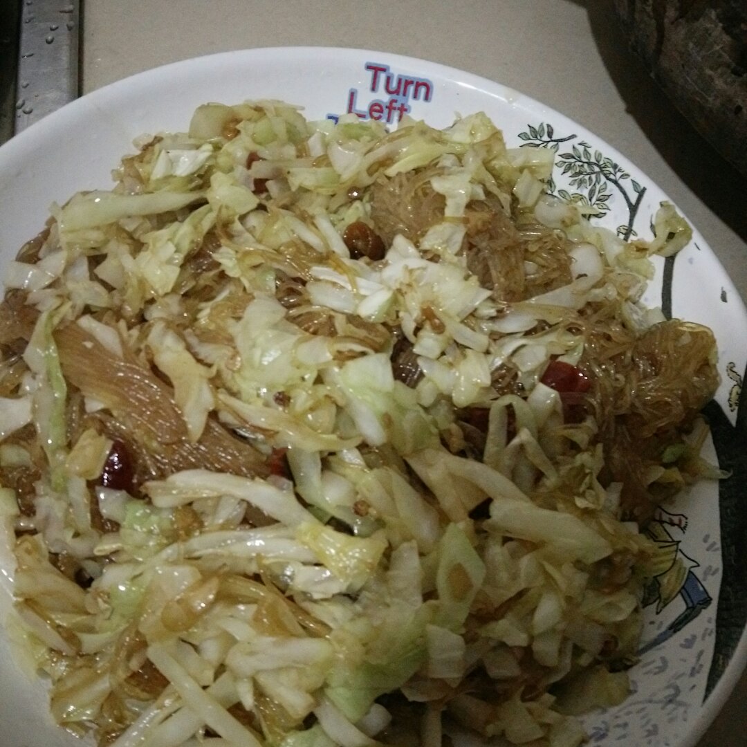卷心菜炒粉丝 Glass noodles with Cabbage