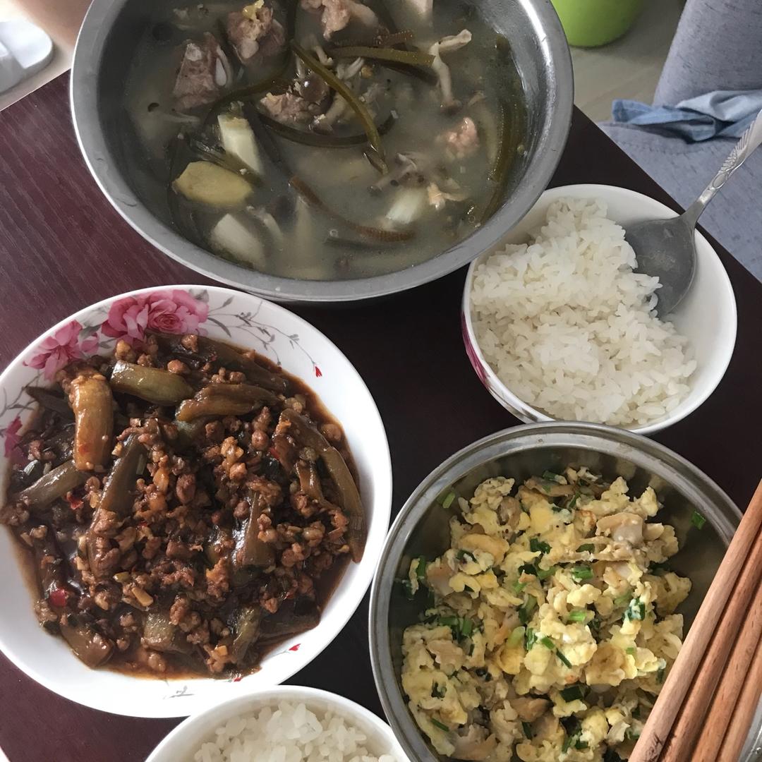 超级下饭菜～砂锅茄子煲