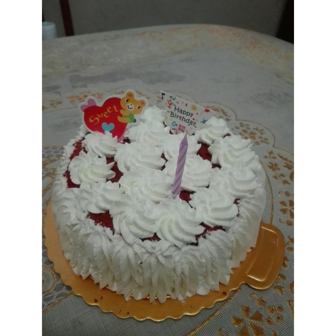 红丝绒纸杯蛋糕