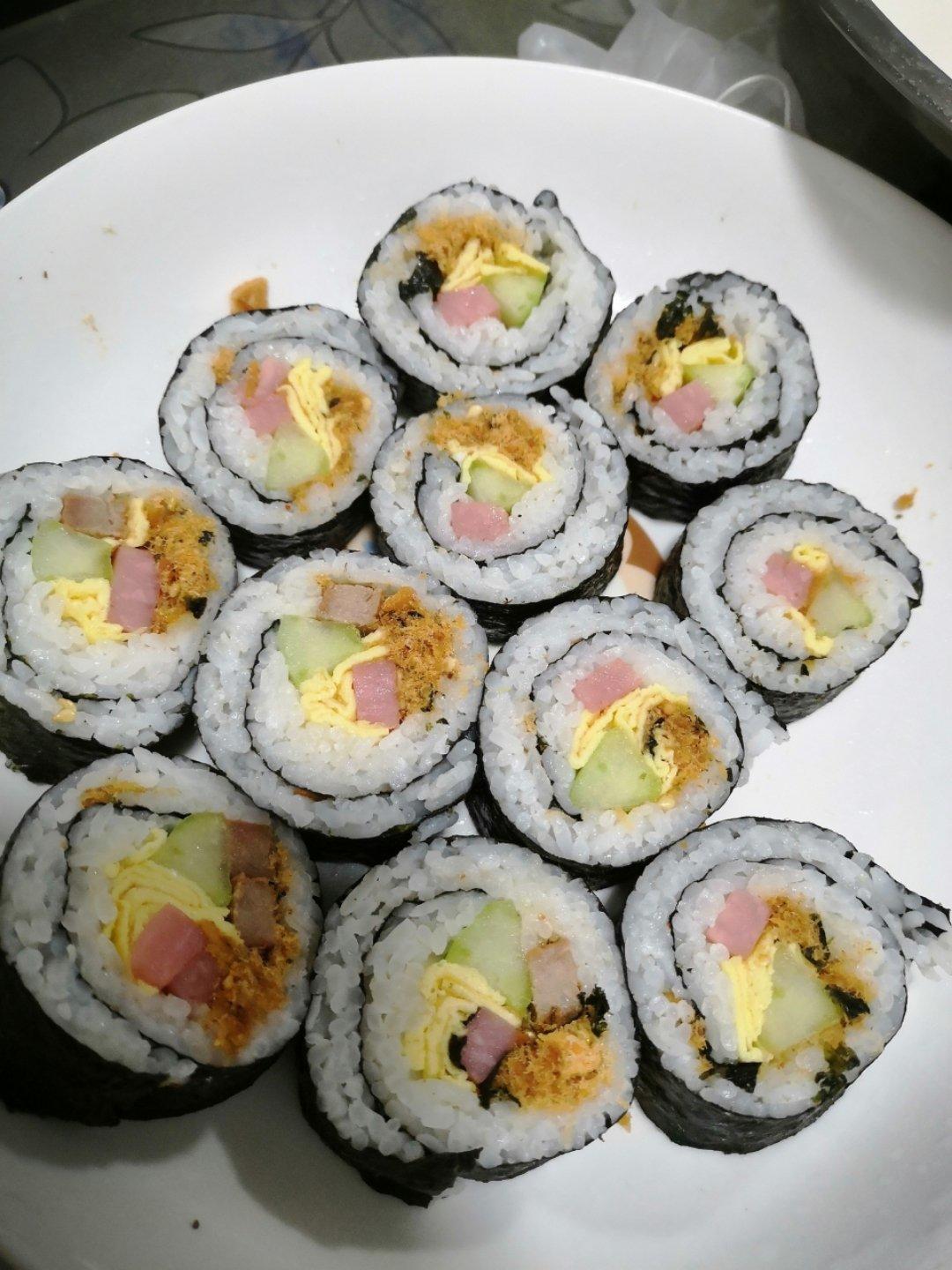 紫菜卷寿司