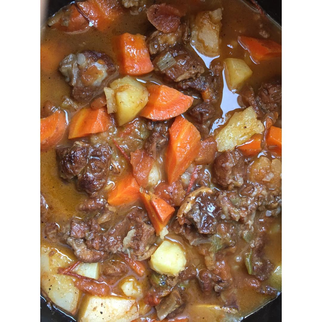 土豆炖牛肉
