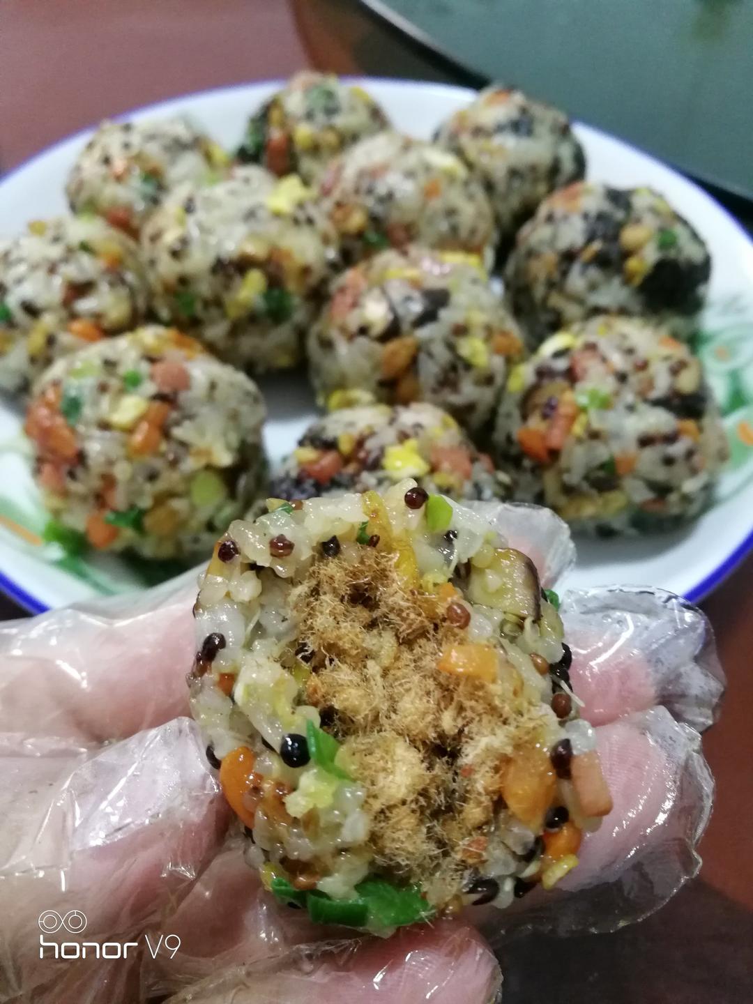 藜麦饭团