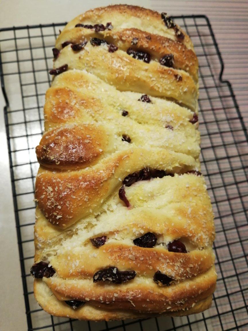 手撕蔓越莓炼乳吐司