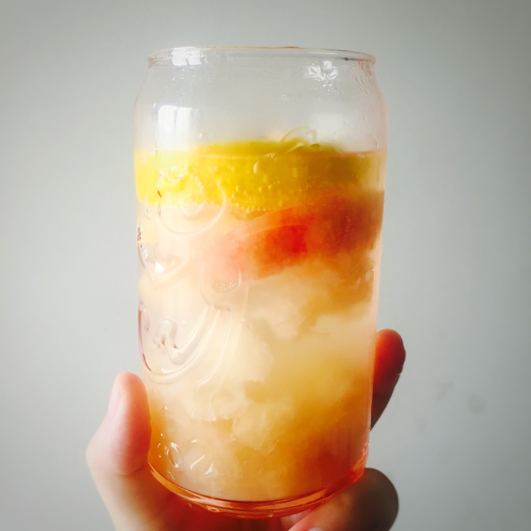 夏日清凉桃子汽水