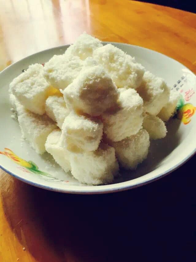 完胜85度C牛奶椰丝小方