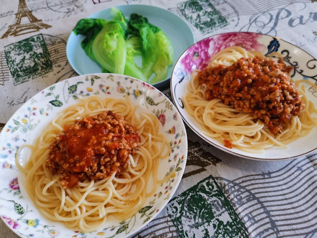番茄肉酱意大利面