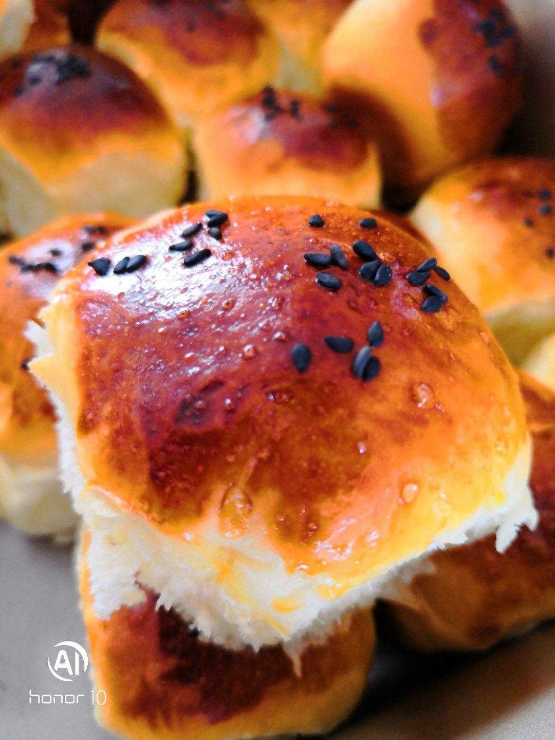 普通面粉做的柔软小餐包