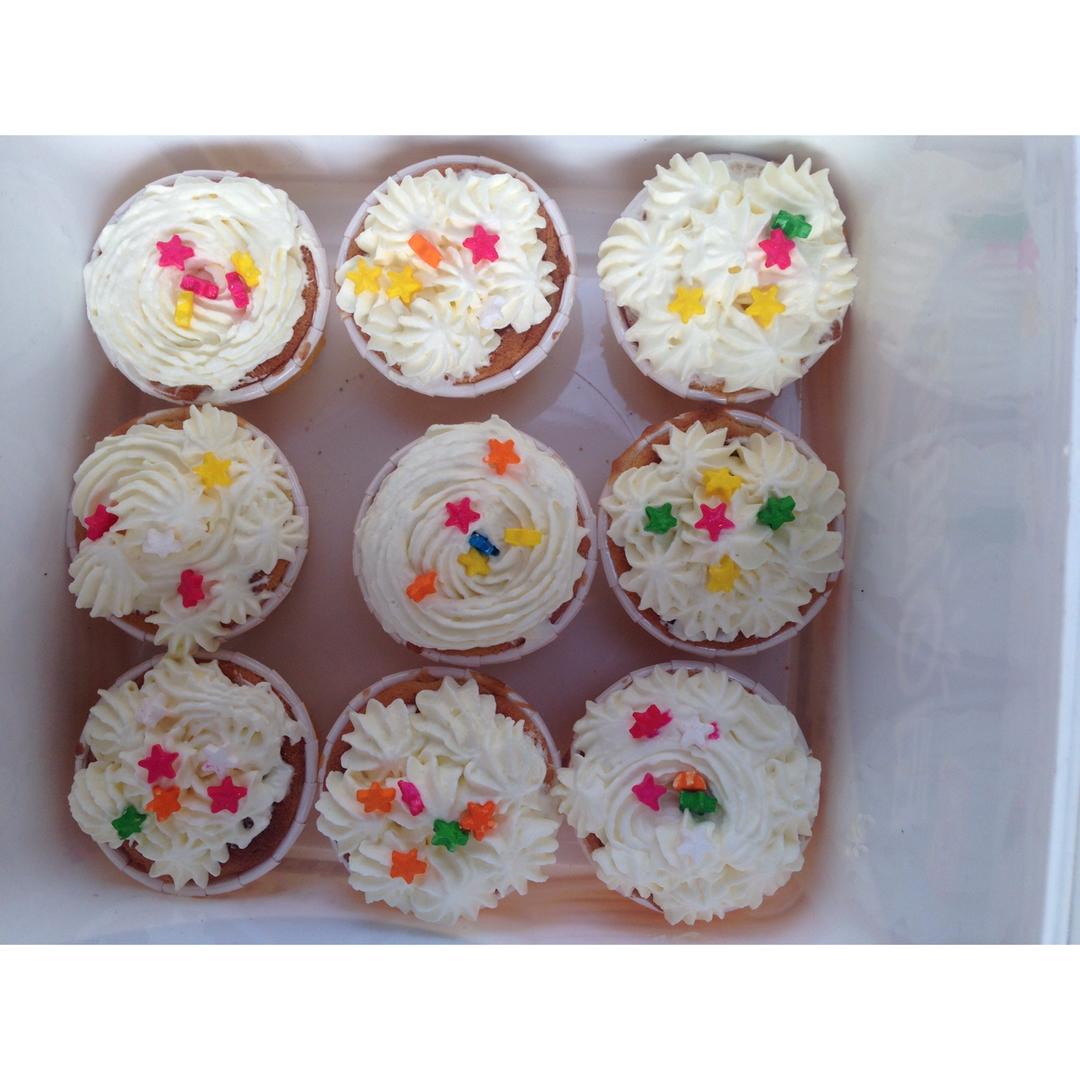 戚风小纸杯蛋糕