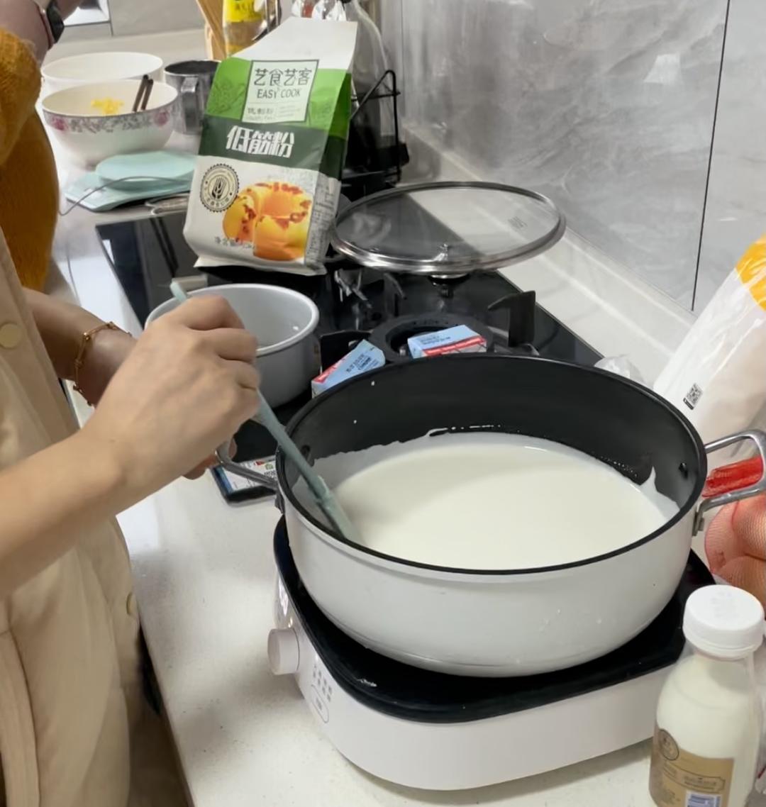 纯奶手撕吐司的做法 步骤1