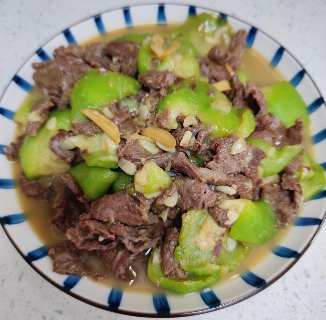 简单减脂菜～香甜甜丝瓜炒牛肉