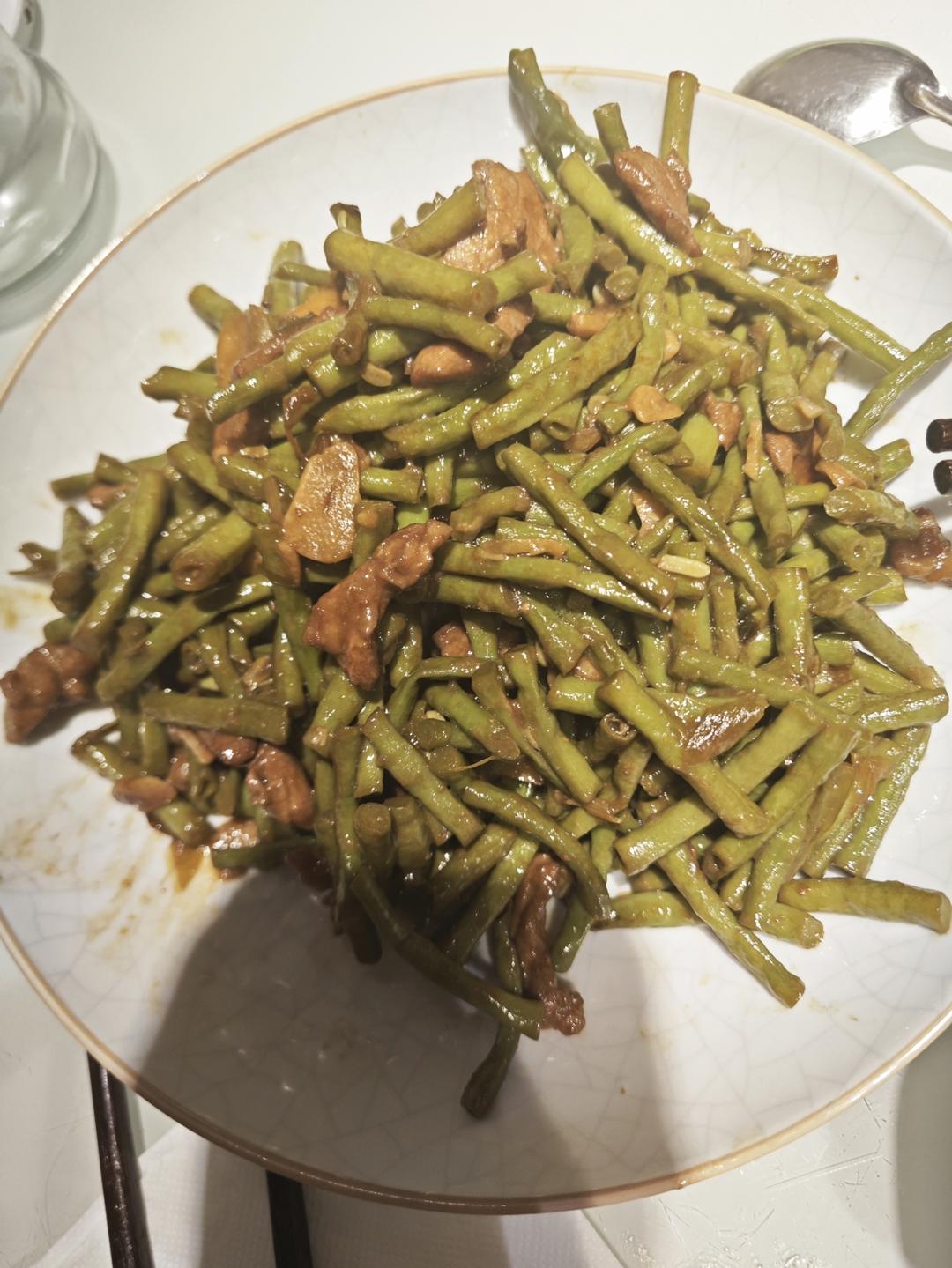 零厨艺的豆角炒肉