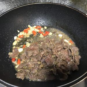 香菜牛肉的做法 步骤8