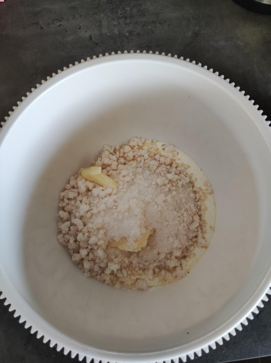 纯奶手撕吐司的做法 步骤1