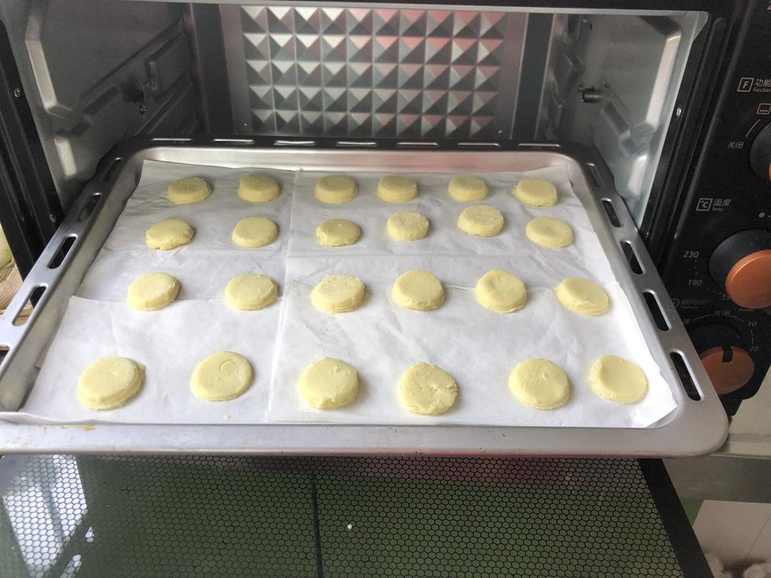 喝不掉的奶粉做成奶片！的做法