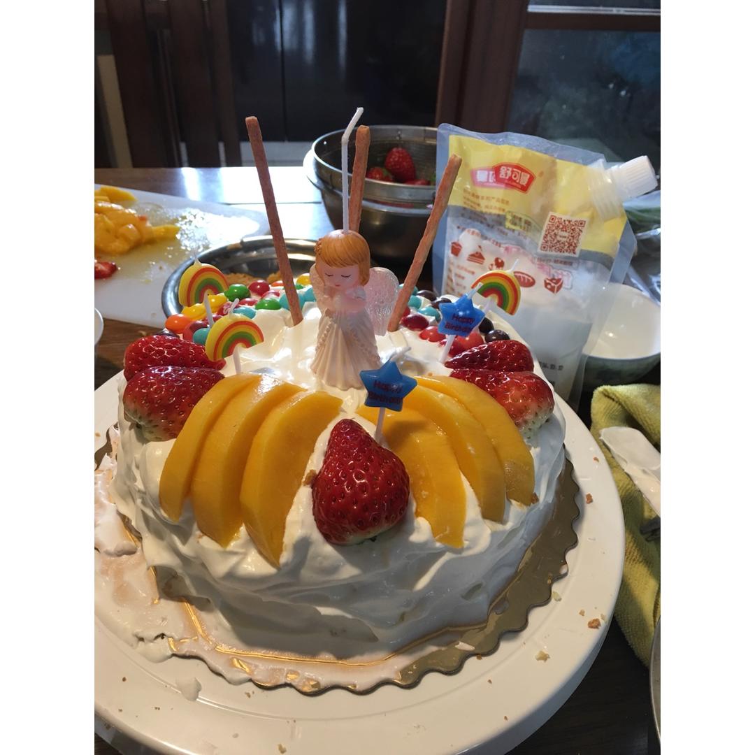 彩虹生日蛋糕