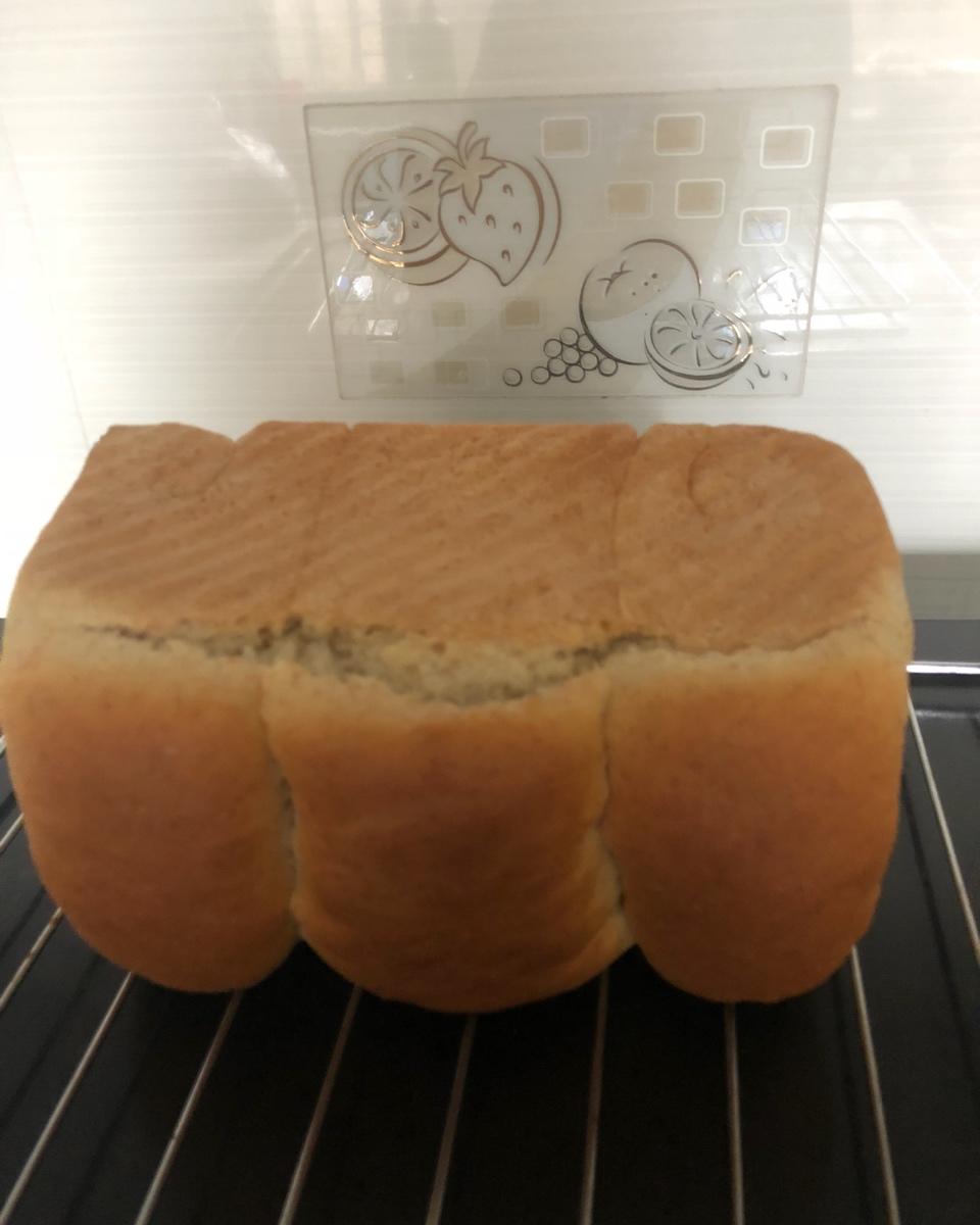 只需冷藏的免揉吐司